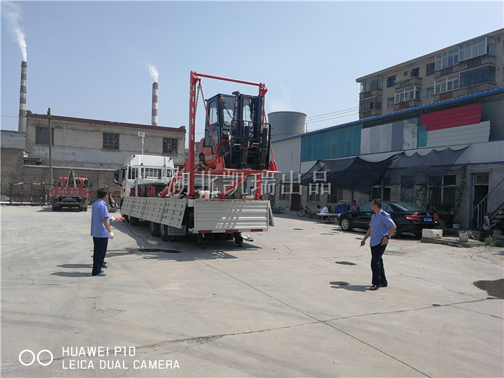 �z��܇������܇�v