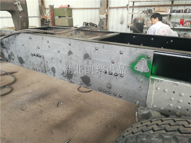 �ӹ̰嶨λ���b�T��