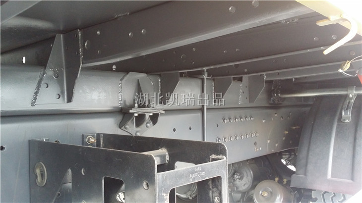 �z��܇�������M���B���b��