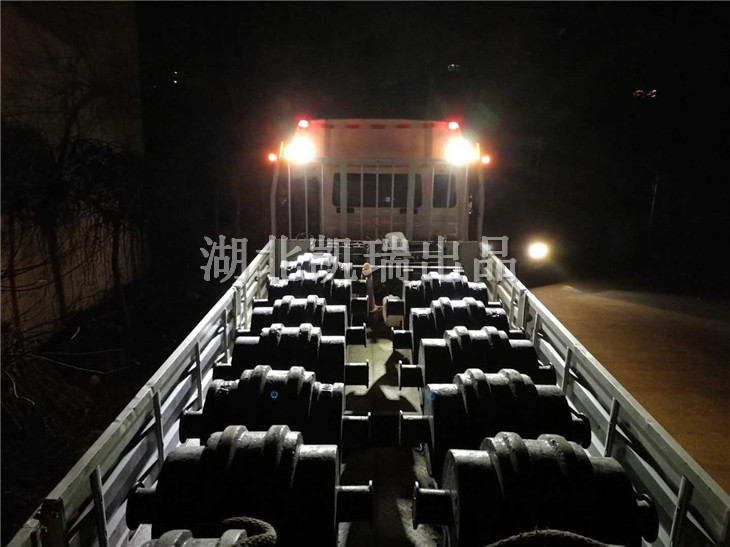 ���a�b�d�ڹ̶��܃�ҹ�g��B