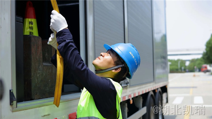 �_�P�z��܇���T